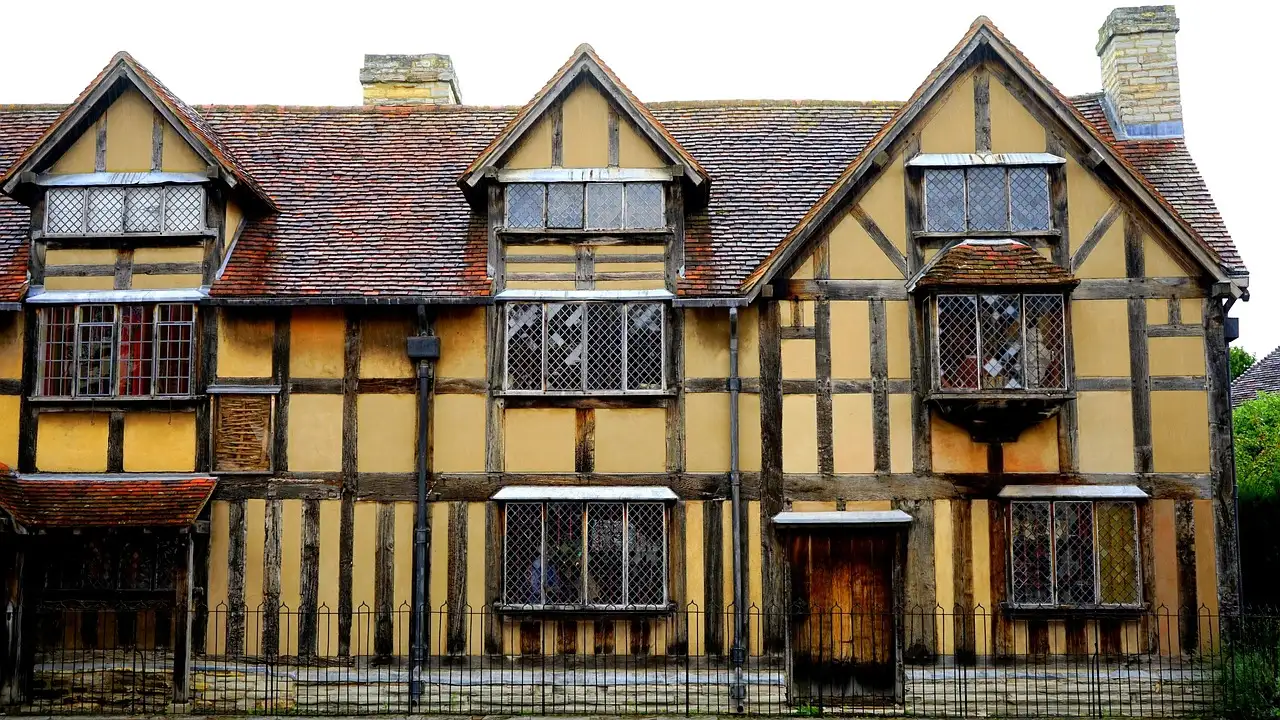 Half-timbered front of Shakespeare's Birthplace in Stratford-upon-Avon