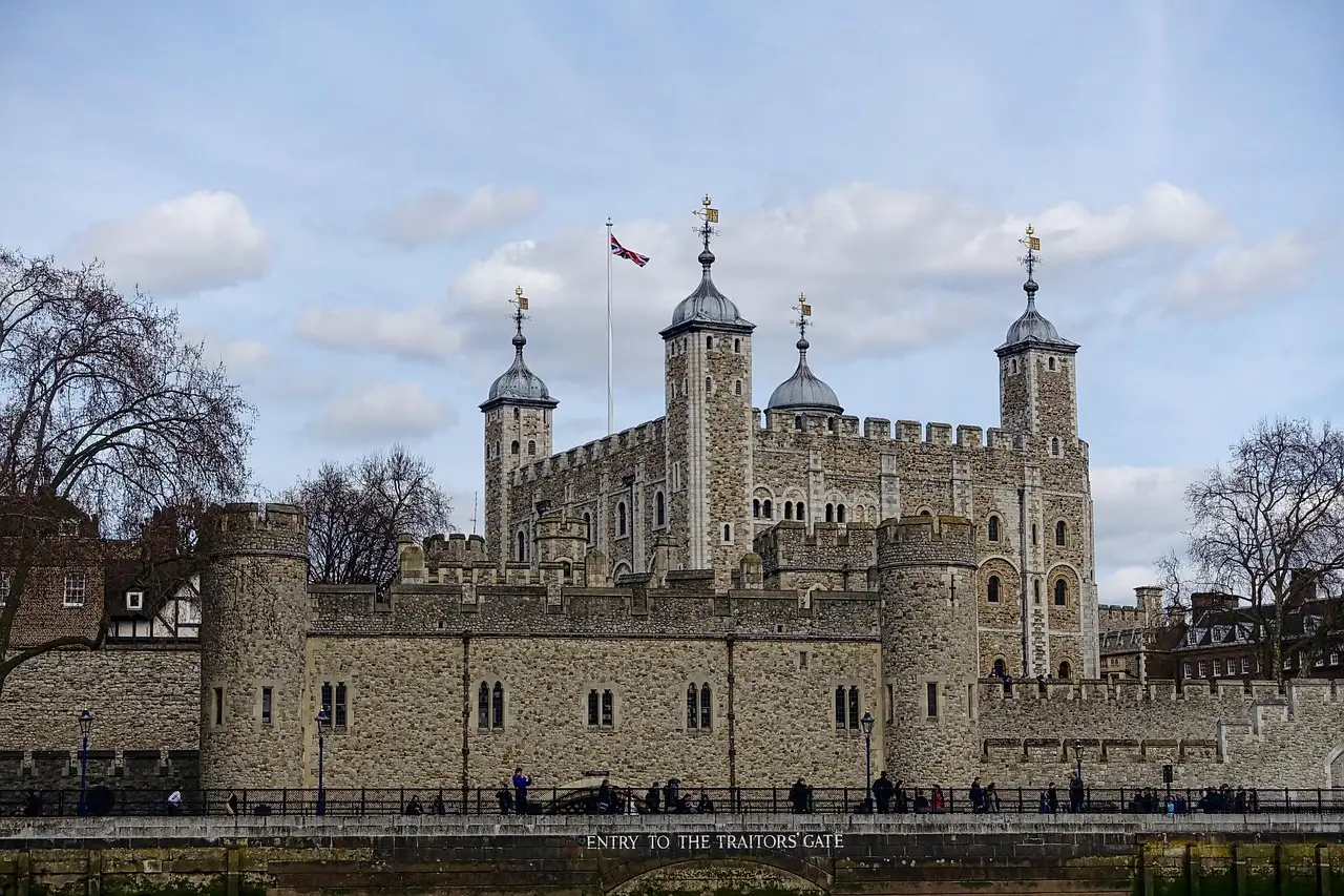 The Tower of London's White Tower rising behind the fortress walls